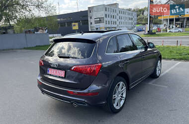 Позашляховик / Кросовер Audi Q5 2011 в 