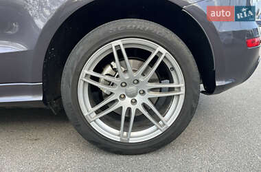 Позашляховик / Кросовер Audi Q5 2011 в 