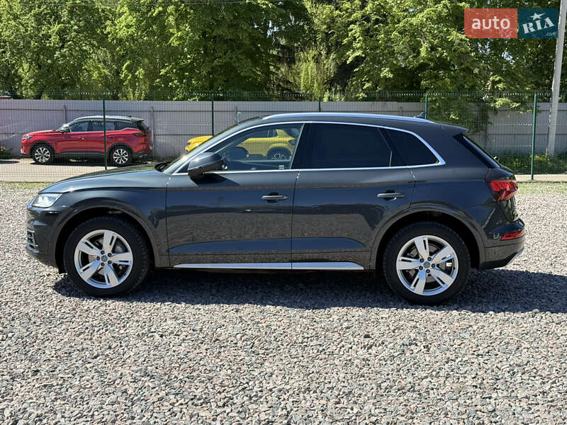 Внедорожник / Кроссовер Audi Q5 2017 в Киеве