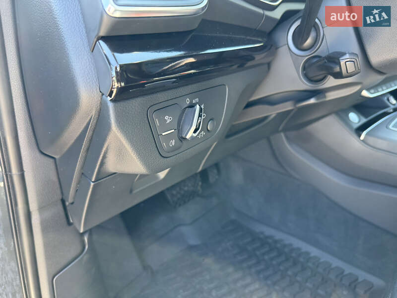 Внедорожник / Кроссовер Audi Q5 2017 в Киеве