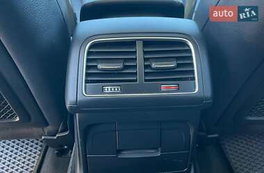 Позашляховик / Кросовер Audi Q5 2015 в 