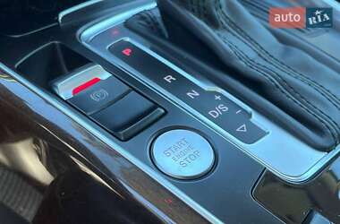 Позашляховик / Кросовер Audi Q5 2015 в 