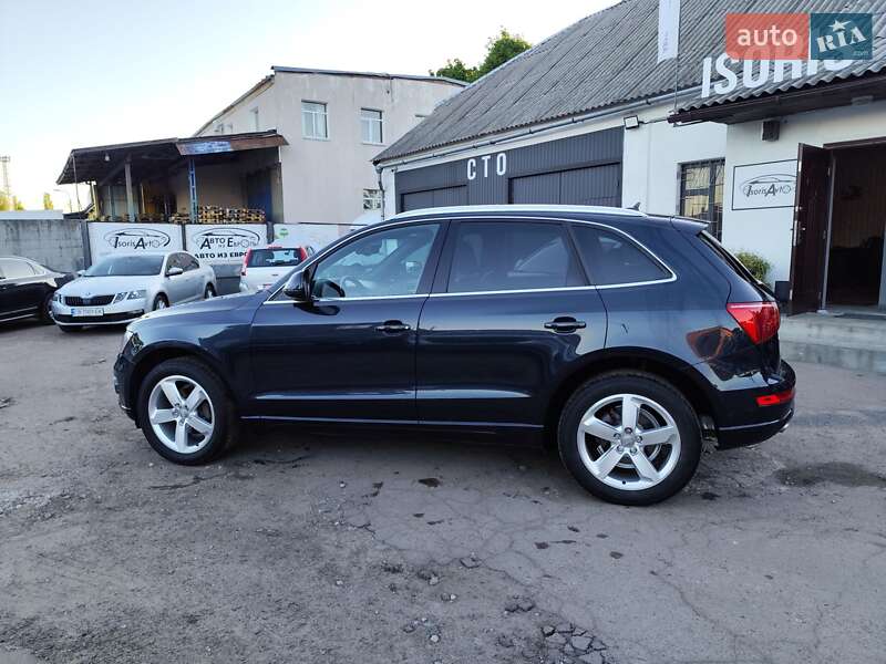 Внедорожник / Кроссовер Audi Q5 2012 в Чернигове