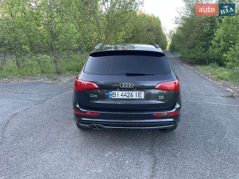 Внедорожник / Кроссовер Audi Q5 2010 в Шишаки