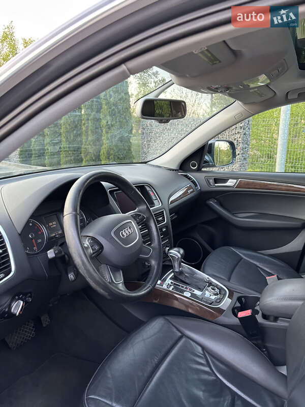 Внедорожник / Кроссовер Audi Q5 2015 в Самборе