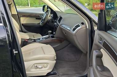 Позашляховик / Кросовер Audi Q5 2015 в 