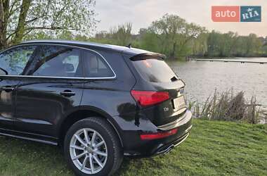 Позашляховик / Кросовер Audi Q5 2015 в 