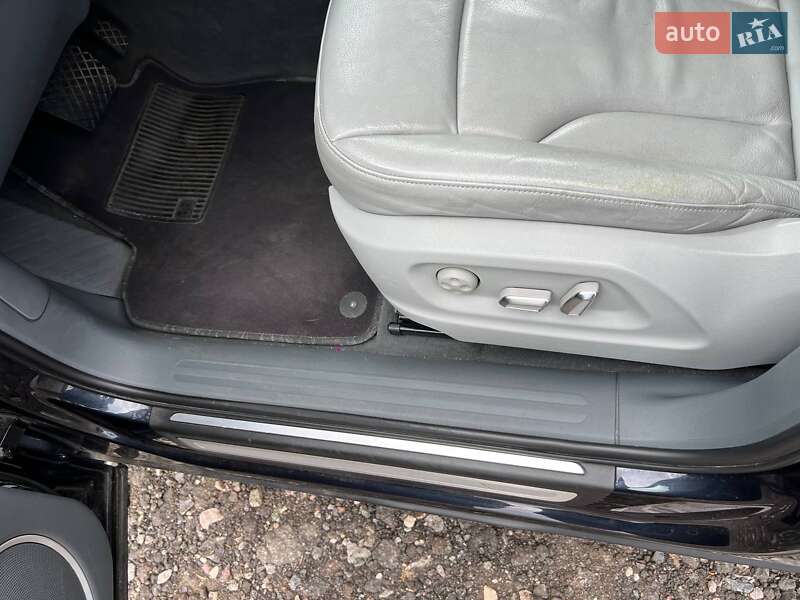 Внедорожник / Кроссовер Audi Q5 2015 в Киеве