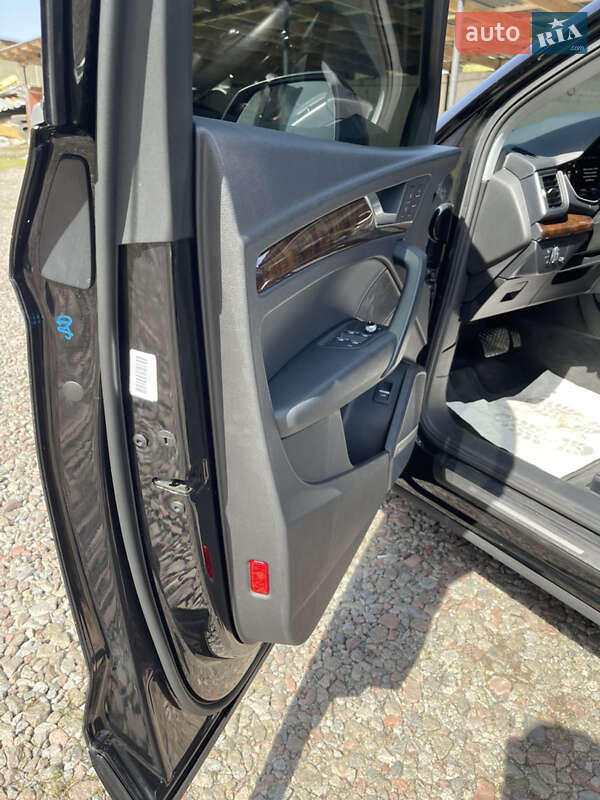 Внедорожник / Кроссовер Audi Q5 2018 в Киеве фото 16 Внедорожник / Кроссовер Audi Q5 2018 в Киеве