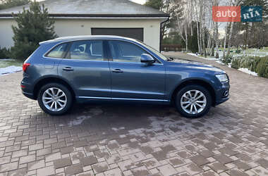 Внедорожник / Кроссовер Audi Q5 2016 в 