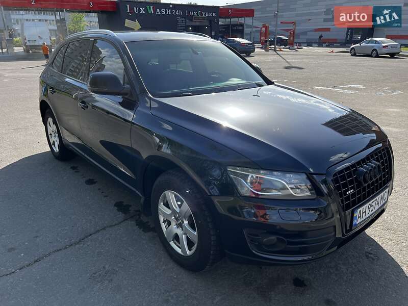 Внедорожник / Кроссовер Audi Q5 2011 в Львове