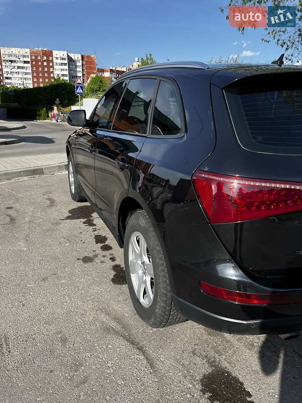 Внедорожник / Кроссовер Audi Q5 2011 в Львове