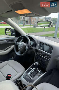 Внедорожник / Кроссовер Audi Q5 2010 в 