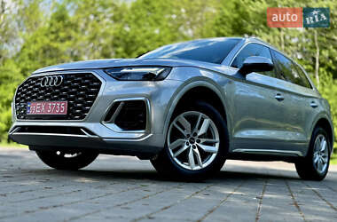 Внедорожник / Кроссовер Audi Q5 2021 в 