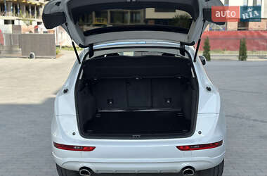 Позашляховик / Кросовер Audi Q5 2012 в 