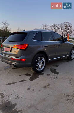 Позашляховик / Кросовер Audi Q5 2017 в 