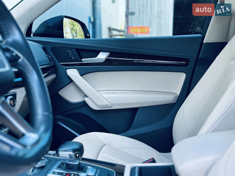 Внедорожник / Кроссовер Audi Q5 2018 в Кременчуге