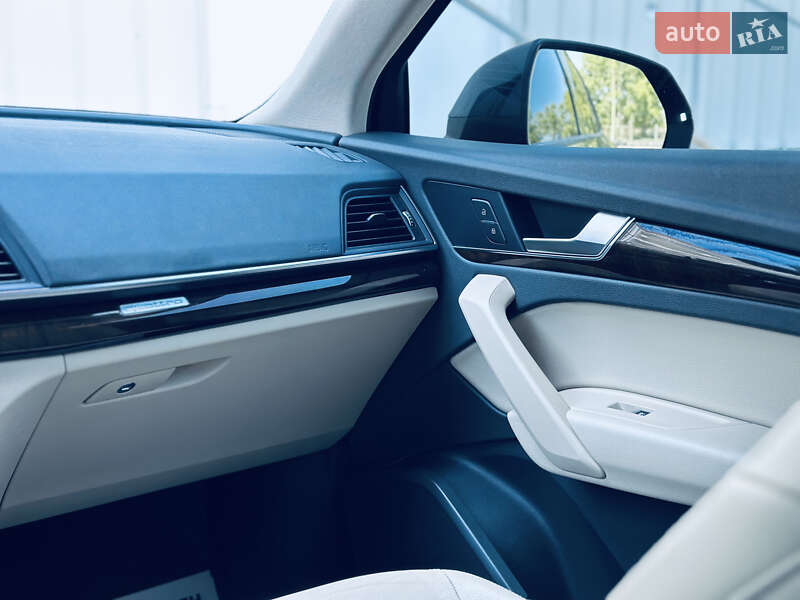 Внедорожник / Кроссовер Audi Q5 2018 в Кременчуге
