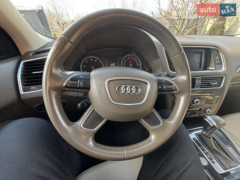 Позашляховик / Кросовер Audi Q5 2013 в Стрию
