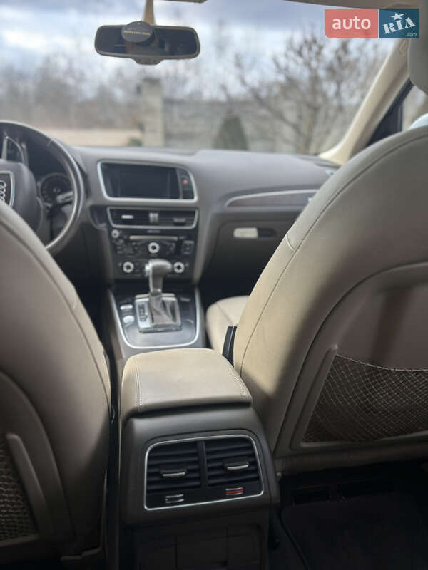 Позашляховик / Кросовер Audi Q5 2013 в Стрию