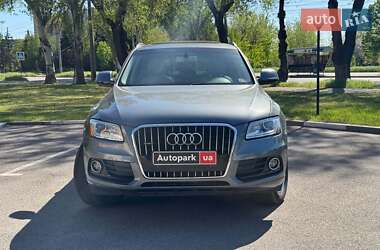 Внедорожник / Кроссовер Audi Q5 2015 в 