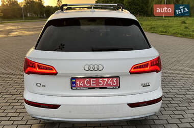 Позашляховик / Кросовер Audi Q5 2018 в 