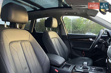 Позашляховик / Кросовер Audi Q5 2018 в 
