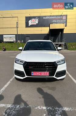 Внедорожник / Кроссовер Audi Q5 2019 в Ровно