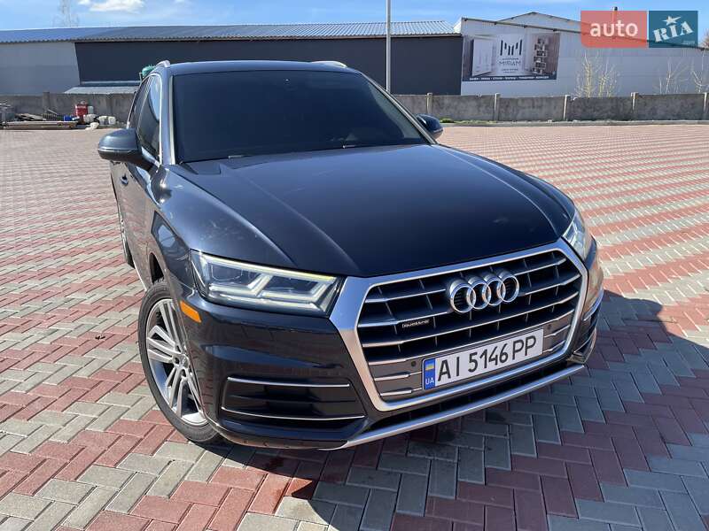 Внедорожник / Кроссовер Audi Q5 2017 в 