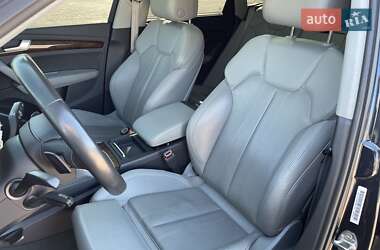 Внедорожник / Кроссовер Audi Q5 2017 в 