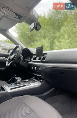 Внедорожник / Кроссовер Audi Q5 2020 в 