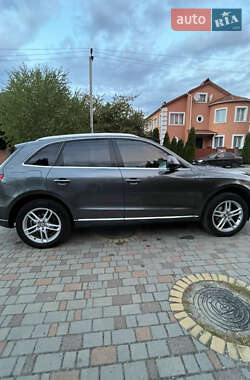 Внедорожник / Кроссовер Audi Q5 2015 в 