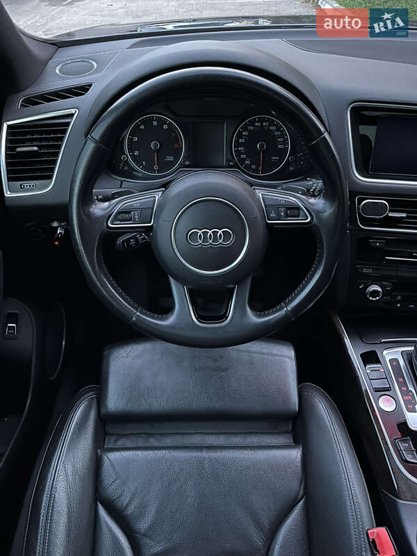 Внедорожник / Кроссовер Audi Q5 2015 в Киеве