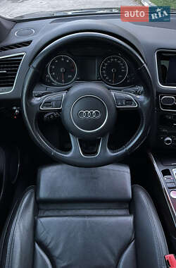 Внедорожник / Кроссовер Audi Q5 2015 в 