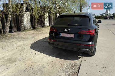 Позашляховик / Кросовер Audi Q5 2023 в 