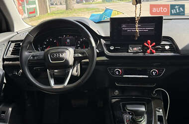 Позашляховик / Кросовер Audi Q5 2023 в 