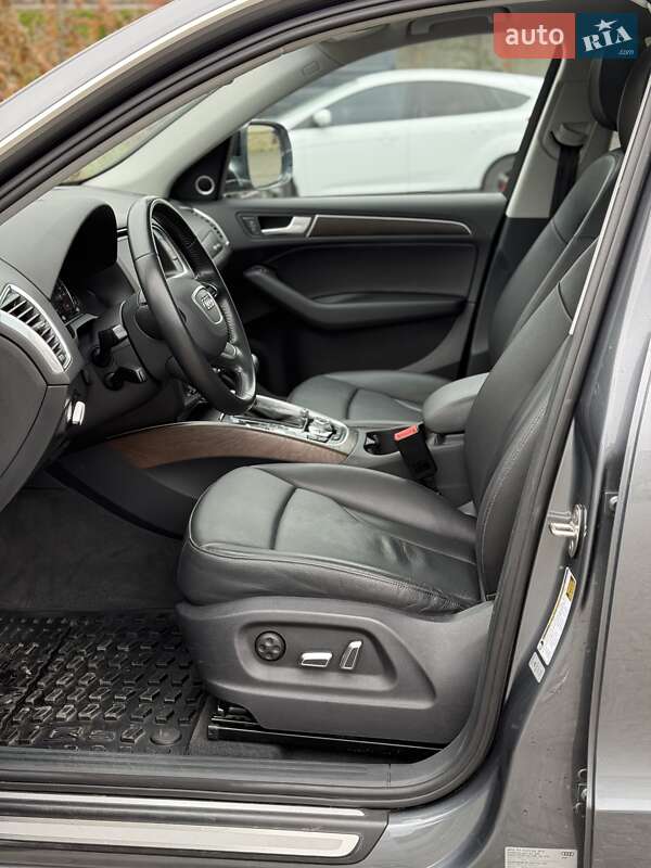 Позашляховик / Кросовер Audi Q5 2016 в Львові