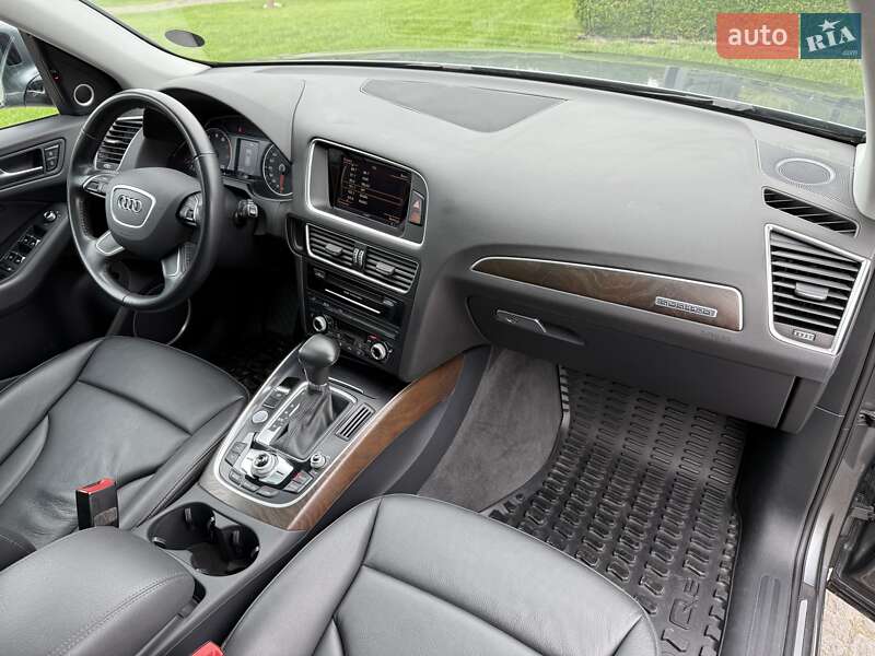 Позашляховик / Кросовер Audi Q5 2016 в Львові