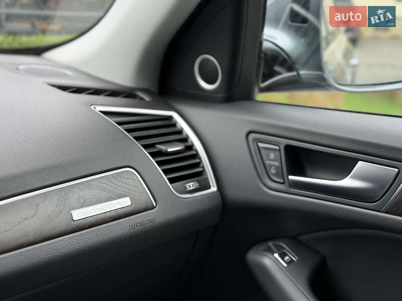 Позашляховик / Кросовер Audi Q5 2016 в Львові