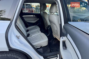 Позашляховик / Кросовер Audi Q5 2012 в 
