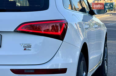 Позашляховик / Кросовер Audi Q5 2012 в 