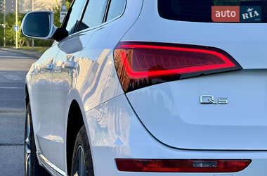 Позашляховик / Кросовер Audi Q5 2012 в 
