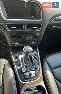 Внедорожник / Кроссовер Audi Q5 2015 в Городке
