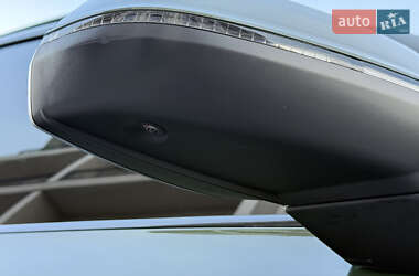 Позашляховик / Кросовер Audi Q5 2021 в 