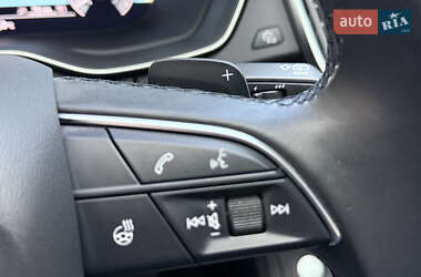 Позашляховик / Кросовер Audi Q5 2021 в 
