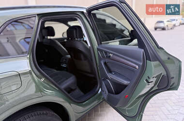 Позашляховик / Кросовер Audi Q5 2021 в 