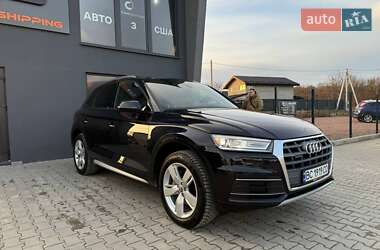 Позашляховик / Кросовер Audi Q5 2017 в 