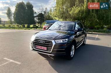 Позашляховик / Кросовер Audi Q5 2017 в 