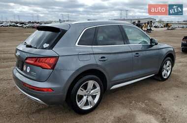 Внедорожник / Кроссовер Audi Q5 2018 в 