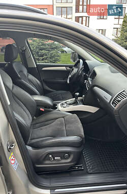 Позашляховик / Кросовер Audi Q5 2012 в 